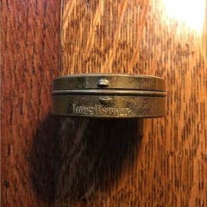 Lady Esther vintage compact. Circa 1920-30’s. Round brass. Original powder &pad